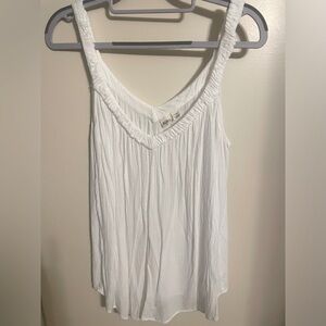 ⭐️3/$20⭐️ROXY V-Neck Loose Fit Tank Top, Medium, White